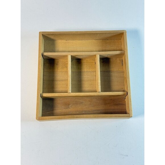 Woven Vintage Sewing Basket Pink Satin Lined Box w/ Wooden Dividers - Picture 4 of 11